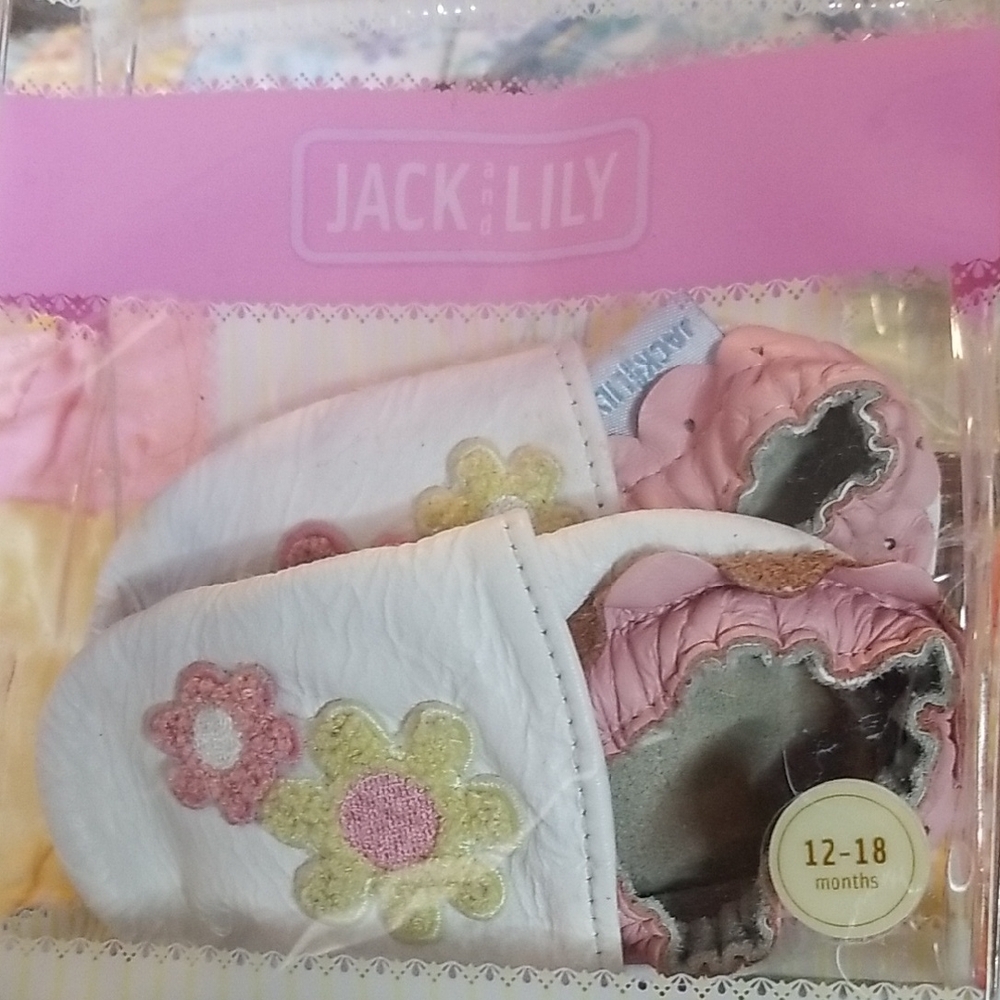 Jack & Lily 12-18 Month White Leather Soft Soles With Flowers